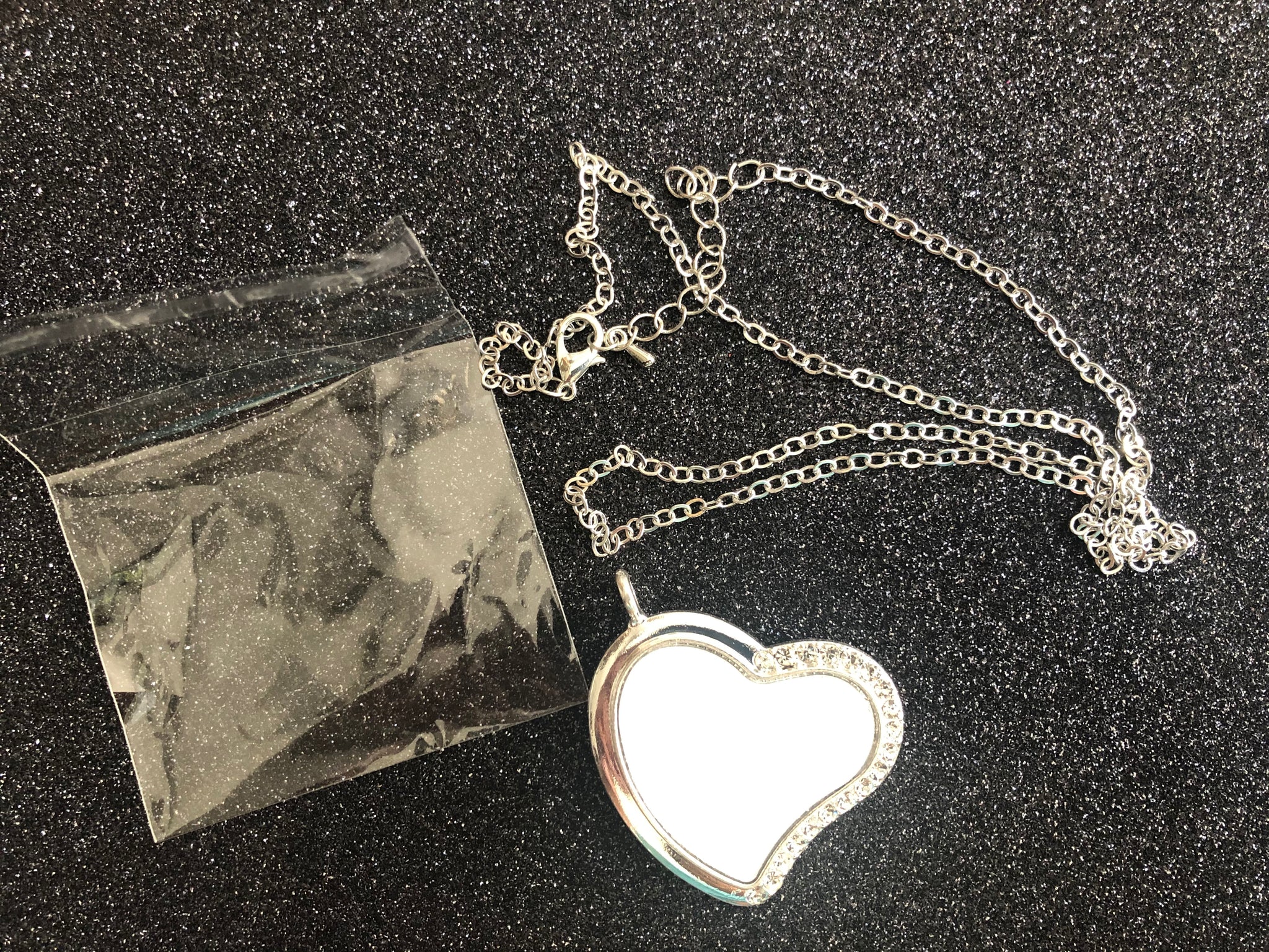 Silver Hanging Heart Chain